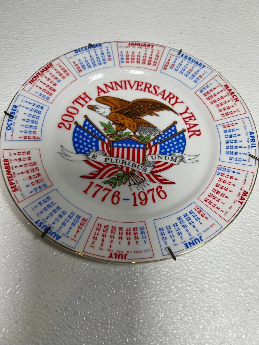 200th ANNIVERSARY YEAR 1776-1976 Calendar PLATE AMERICAN FLAG & EAGLE